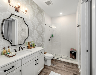 225 Strand Drive - Photo Thumbnail 12