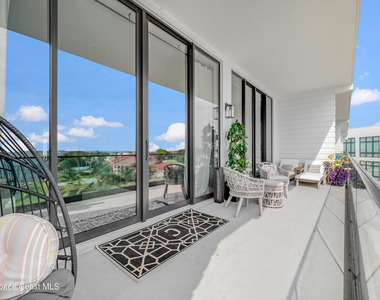 225 Strand Drive - Photo Thumbnail 37