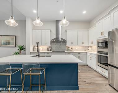 225 Strand Drive - Photo Thumbnail 26
