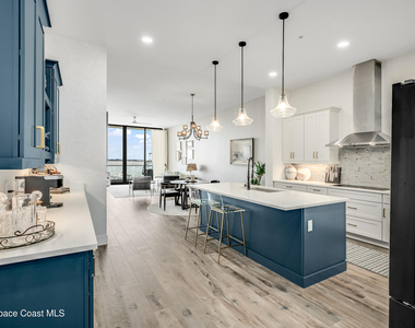 225 Strand Drive - Photo Thumbnail 2