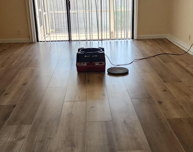 82 Emerald Court - Photo Thumbnail 8