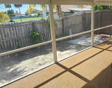82 Emerald Court - Photo Thumbnail 13