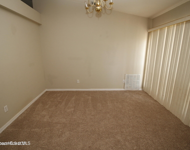 1266 Buffing Circle Se - Photo Thumbnail 1