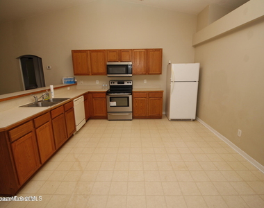 1266 Buffing Circle Se - Photo Thumbnail 3