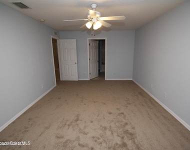 1266 Buffing Circle Se - Photo Thumbnail 16