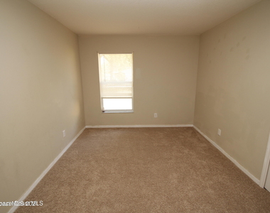 1266 Buffing Circle Se - Photo Thumbnail 10