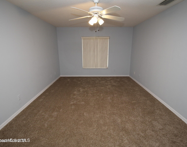 1266 Buffing Circle Se - Photo Thumbnail 15