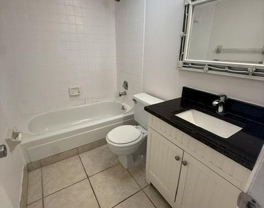 837 Hickory Street - Photo Thumbnail 13