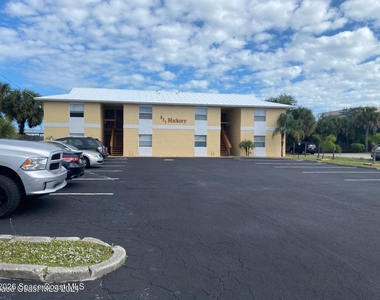 837 Hickory Street - Photo Thumbnail 1