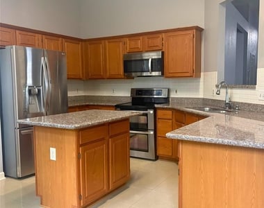 3523 Kings Mountain Drive - Photo Thumbnail 5