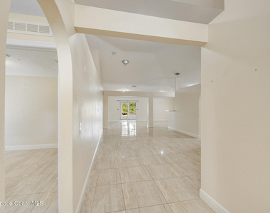 537 Mason Drive - Photo Thumbnail 12