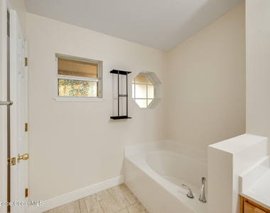 537 Mason Drive - Photo Thumbnail 39
