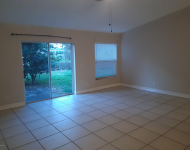 5937 Aires Avenue - Photo Thumbnail 3