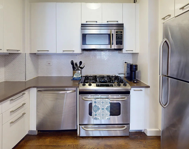 East 63 Street - Photo Thumbnail 1