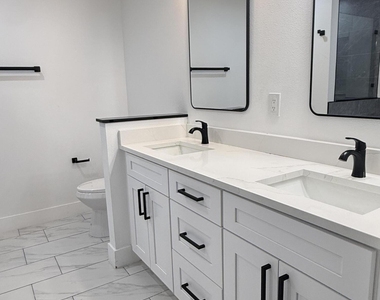 1013 Hammacher Avenue Sw - Photo Thumbnail 13