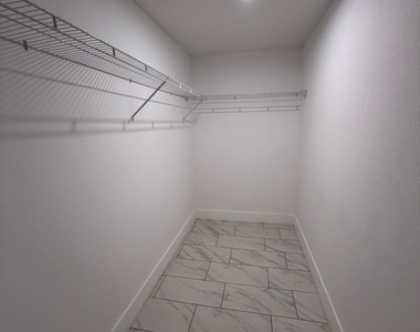 1013 Hammacher Avenue Sw - Photo Thumbnail 15