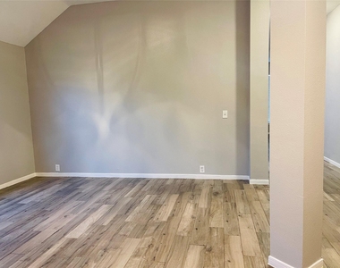 20803 Lavenderwood Drive - Photo Thumbnail 22