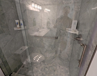4800 Ocean Beach Boulevard - Photo Thumbnail 23