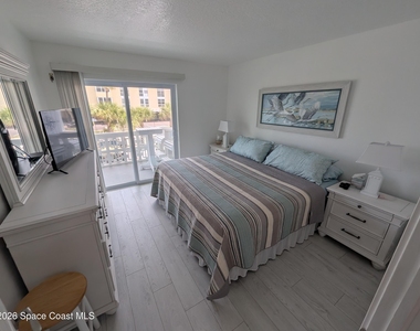 4800 Ocean Beach Boulevard - Photo Thumbnail 14