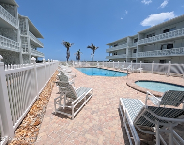 4800 Ocean Beach Boulevard - Photo Thumbnail 17