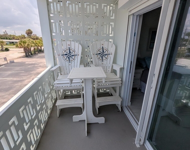 4800 Ocean Beach Boulevard - Photo Thumbnail 21