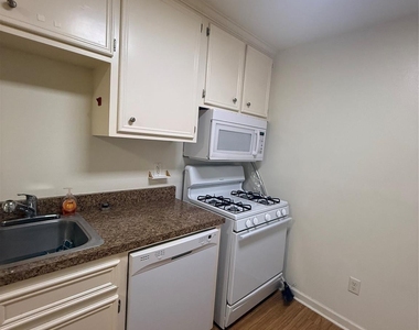 1315 Sycamore Avenue - Photo Thumbnail 19
