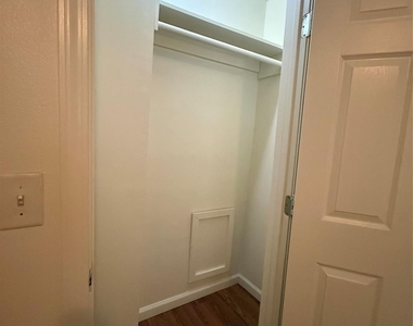 1315 Sycamore Avenue - Photo Thumbnail 13