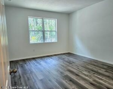 548 Santo Domingo Avenue Sw - Photo Thumbnail 8