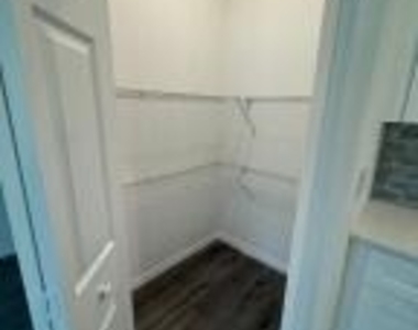 548 Santo Domingo Avenue Sw - Photo Thumbnail 4