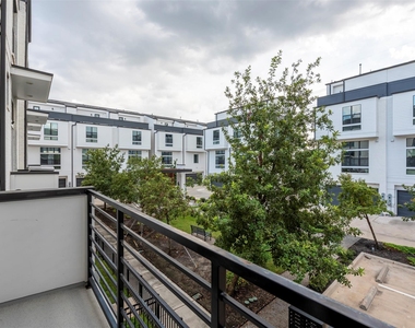 2928 Lamar Street - Photo Thumbnail 17