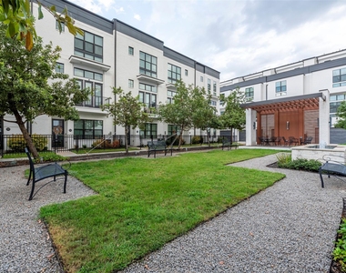 2928 Lamar Street - Photo Thumbnail 33