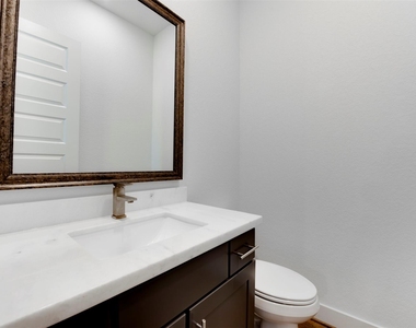 2928 Lamar Street - Photo Thumbnail 10