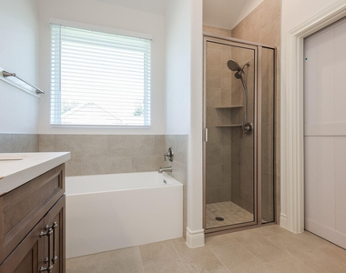 2303 Cunningham Drive - Photo Thumbnail 15