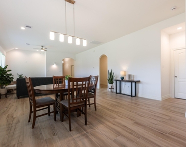 2303 Cunningham Drive - Photo Thumbnail 11