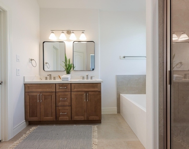 2303 Cunningham Drive - Photo Thumbnail 14