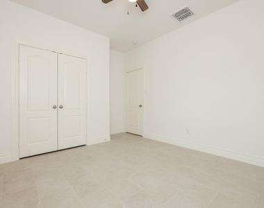 2303 Cunningham Drive - Photo Thumbnail 18