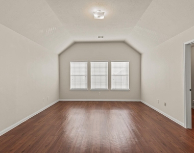 15434 Bammel Oaks Court - Photo Thumbnail 9