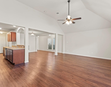 15434 Bammel Oaks Court - Photo Thumbnail 4