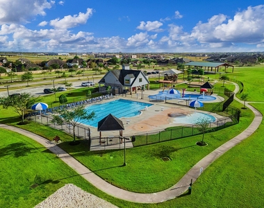 1234 Scarlett Creek Drive - Photo Thumbnail 15