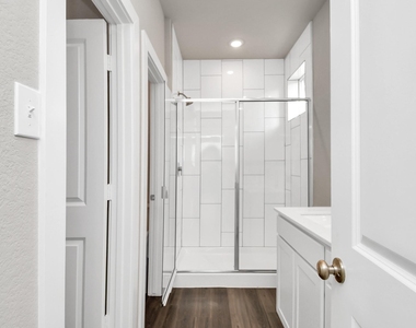 1234 Scarlett Creek Drive - Photo Thumbnail 8