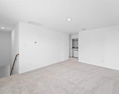 6318 Marigold Blaze Drive - Photo Thumbnail 10