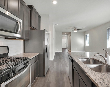 17121 Upland Bent Court - Photo Thumbnail 11
