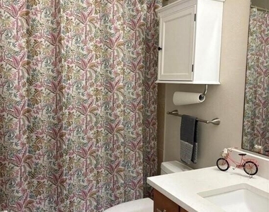 3818 Treasure Island Drive - Photo Thumbnail 6