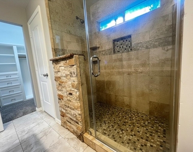 25314 Laurel Green Street - Photo Thumbnail 18