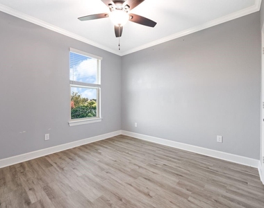 2730 J R Drive - Photo Thumbnail 1