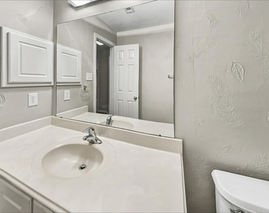 5 Paddock Pines Place - Photo Thumbnail 12
