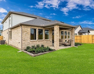 1319 N Yellow Rose Court - Photo Thumbnail 29