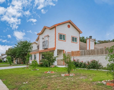 7618 Del Glen Lane - Photo Thumbnail 1