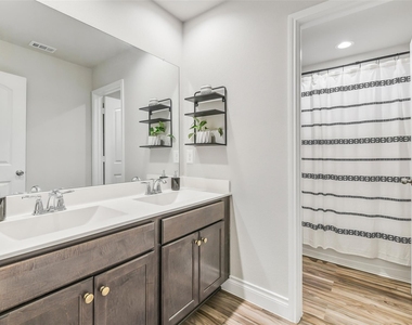 9239 Brunel Lane - Photo Thumbnail 32