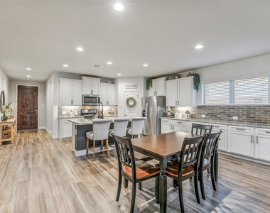 9239 Brunel Lane - Photo Thumbnail 10